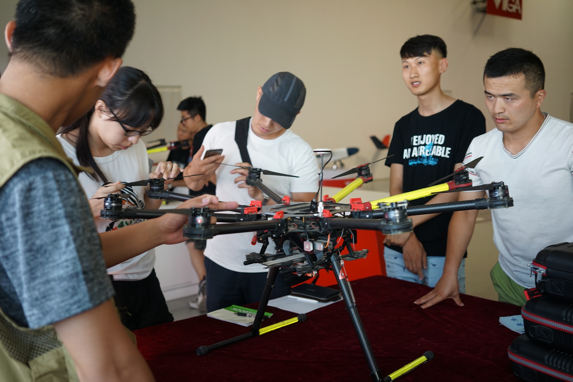 韦加无人机驾驶员培训班北京校区首期开班 开启低空经济新篇章